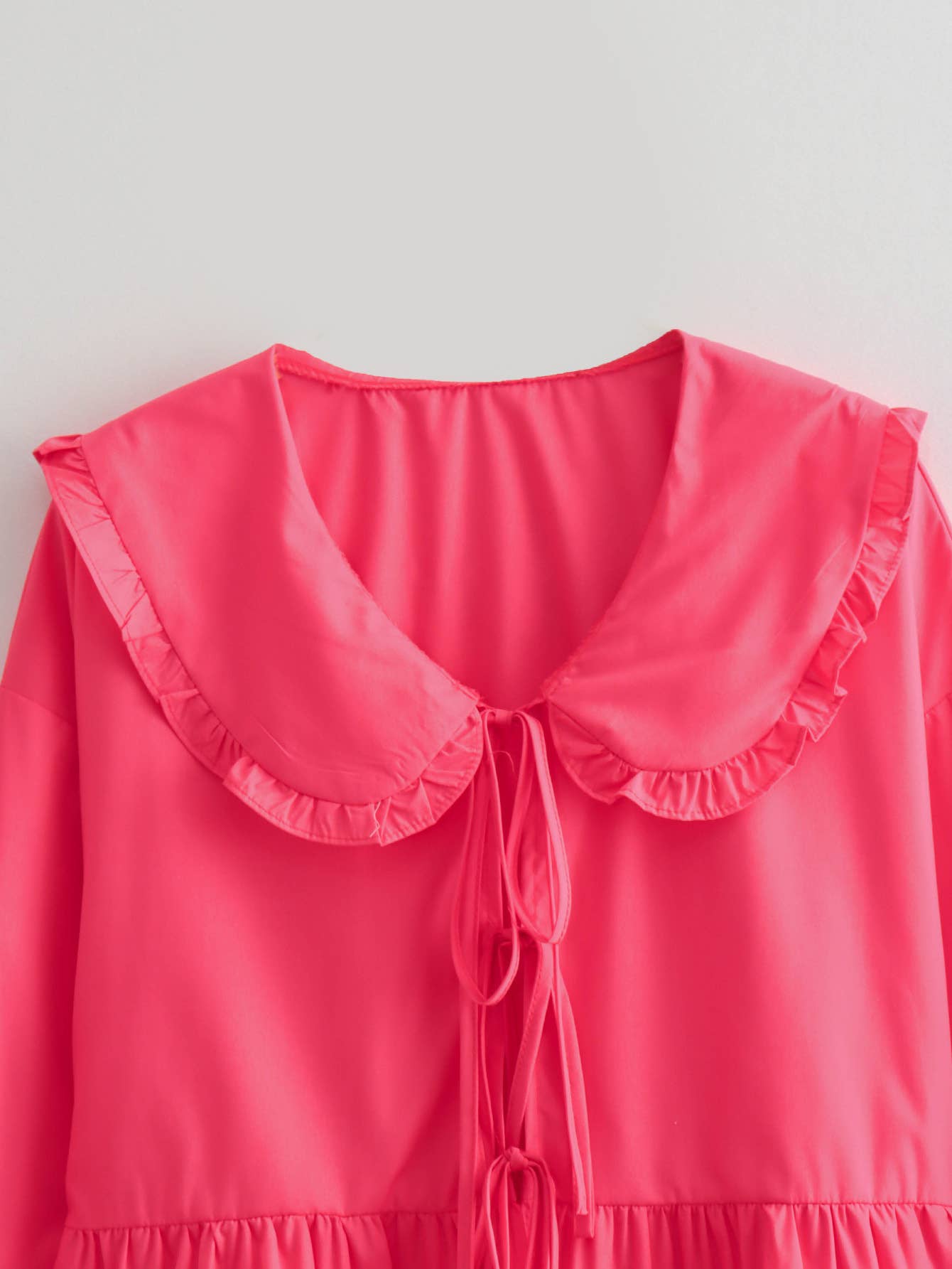 Oversized collar Ribbon Bow tied front Peplum Blouse: White / M