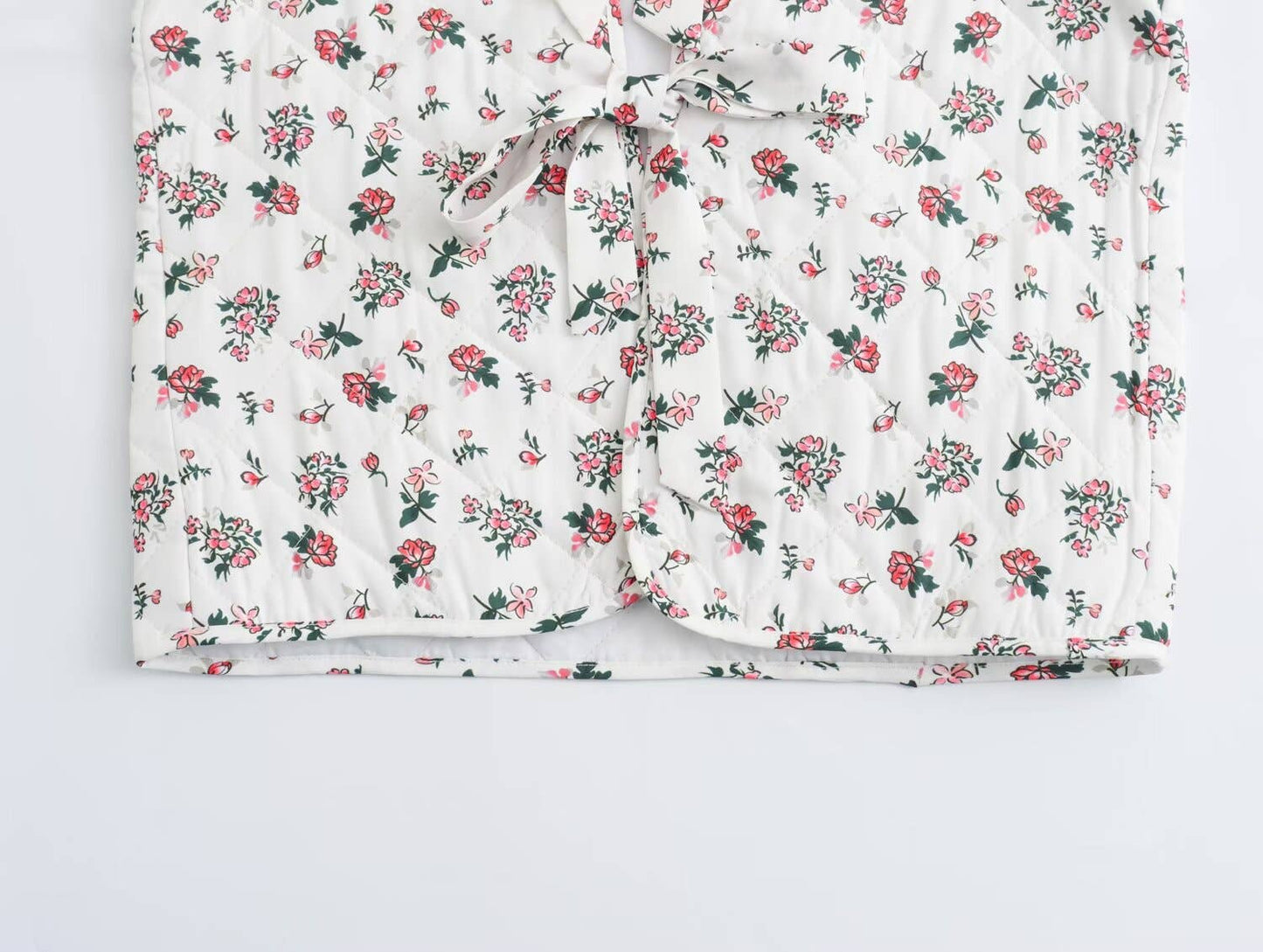 Little Rose Floral Ribbon Bow Tie Front Quilted Vest: Floral / L